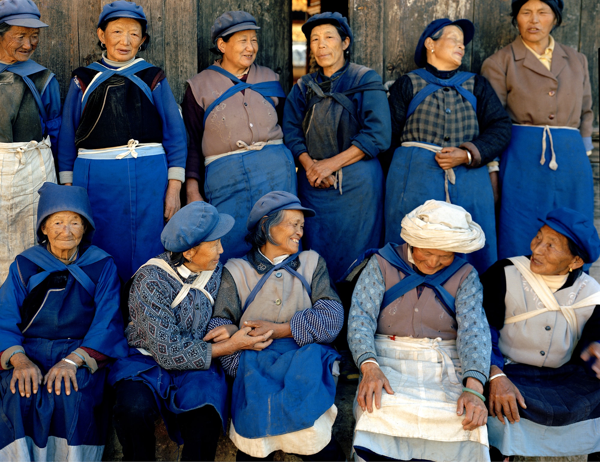 Women dressed in blue in Lijiang